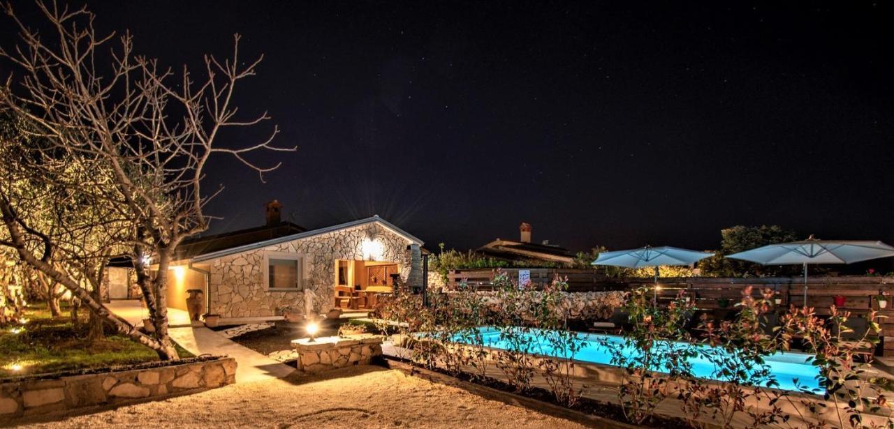 Haus Vita Pula Exteriör bild
